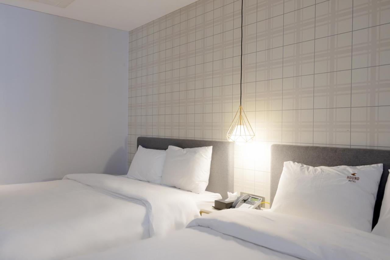 Hound Hotel Seomyeon-Beomcheon Пусан Екстериор снимка